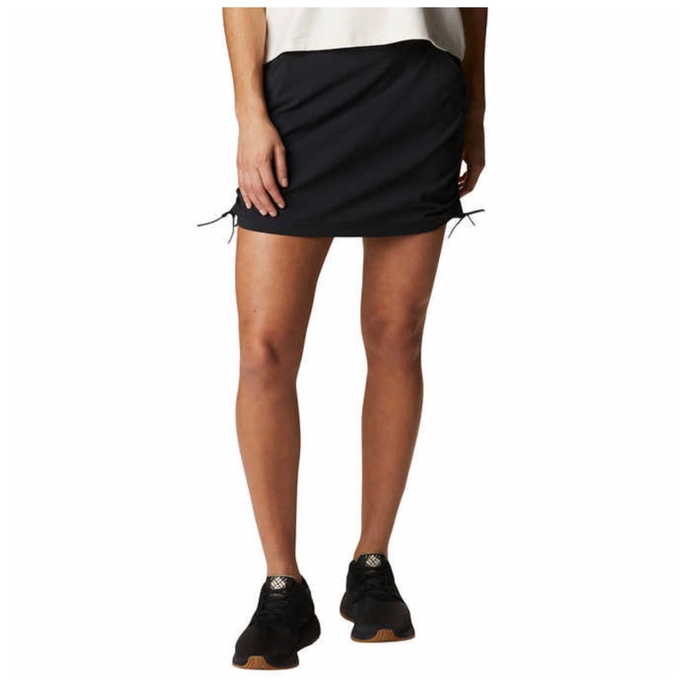 Black Columbia skort